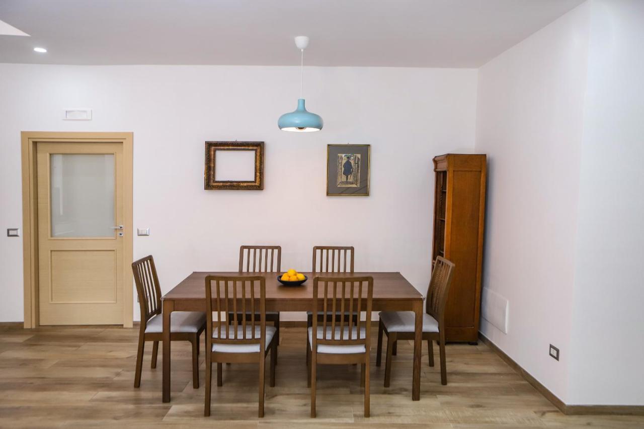 Tribunali Family Apartment By Wonderful Italy Napoli Esterno foto