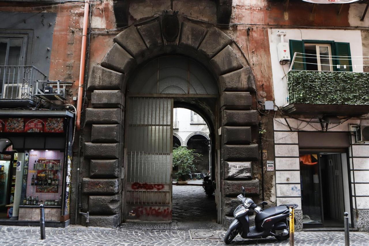 Tribunali Family Apartment By Wonderful Italy Napoli Esterno foto