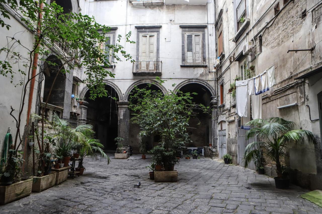 Tribunali Family Apartment By Wonderful Italy Napoli Esterno foto